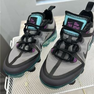 Nike VaporMax youth shoe